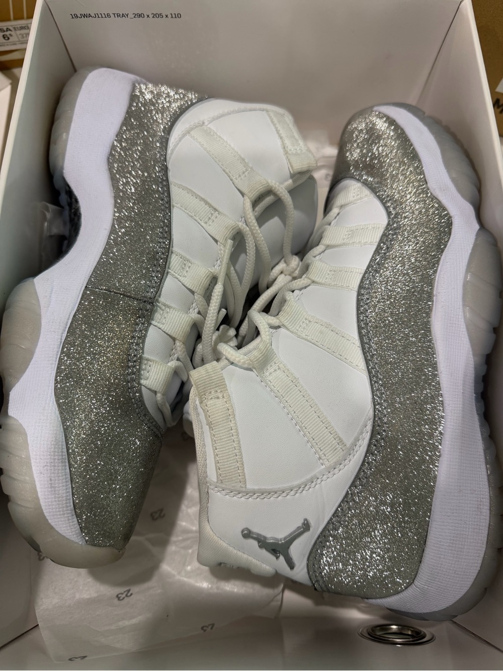 Jordan 11 Glitter Silver & White